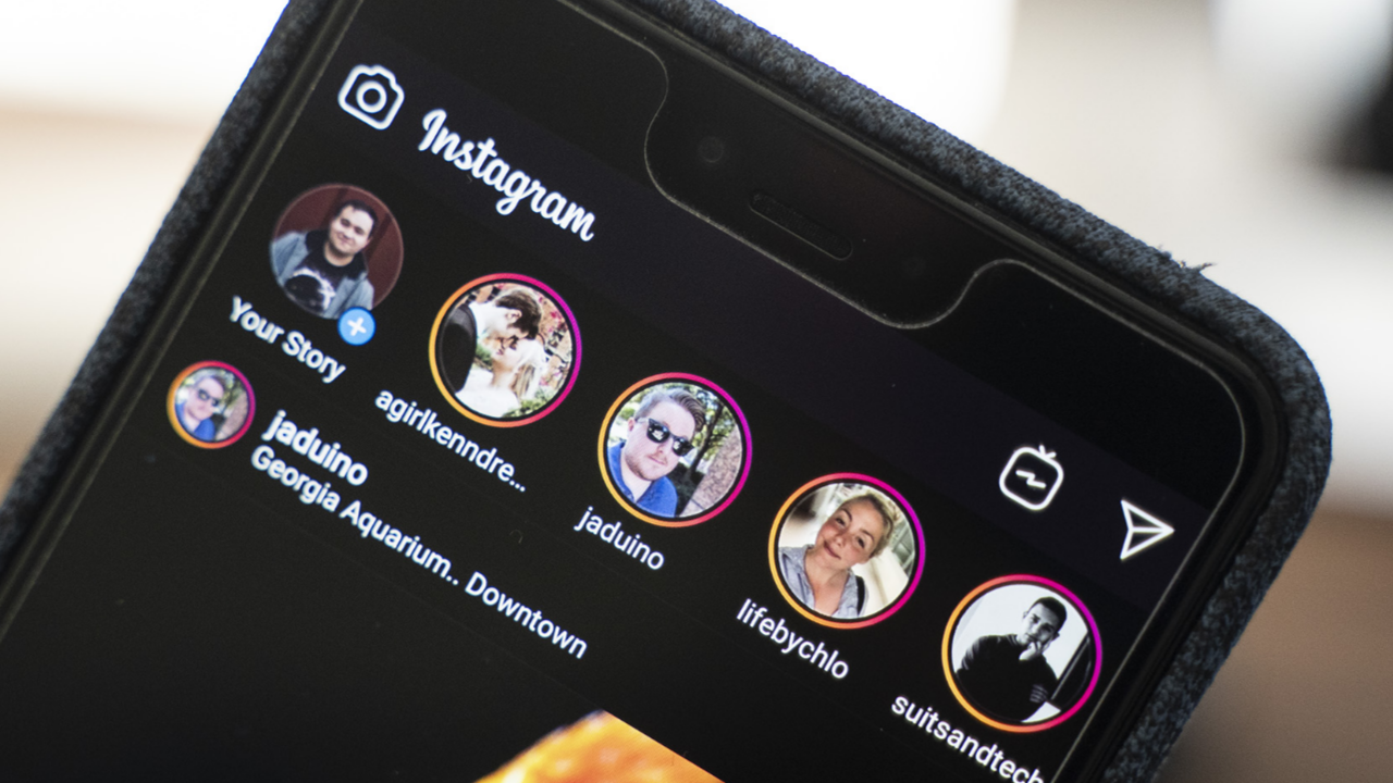 وأخيراً تطبيق Instagram يحصل على الوضع المظلم الميزة في مرحلة الأختبار