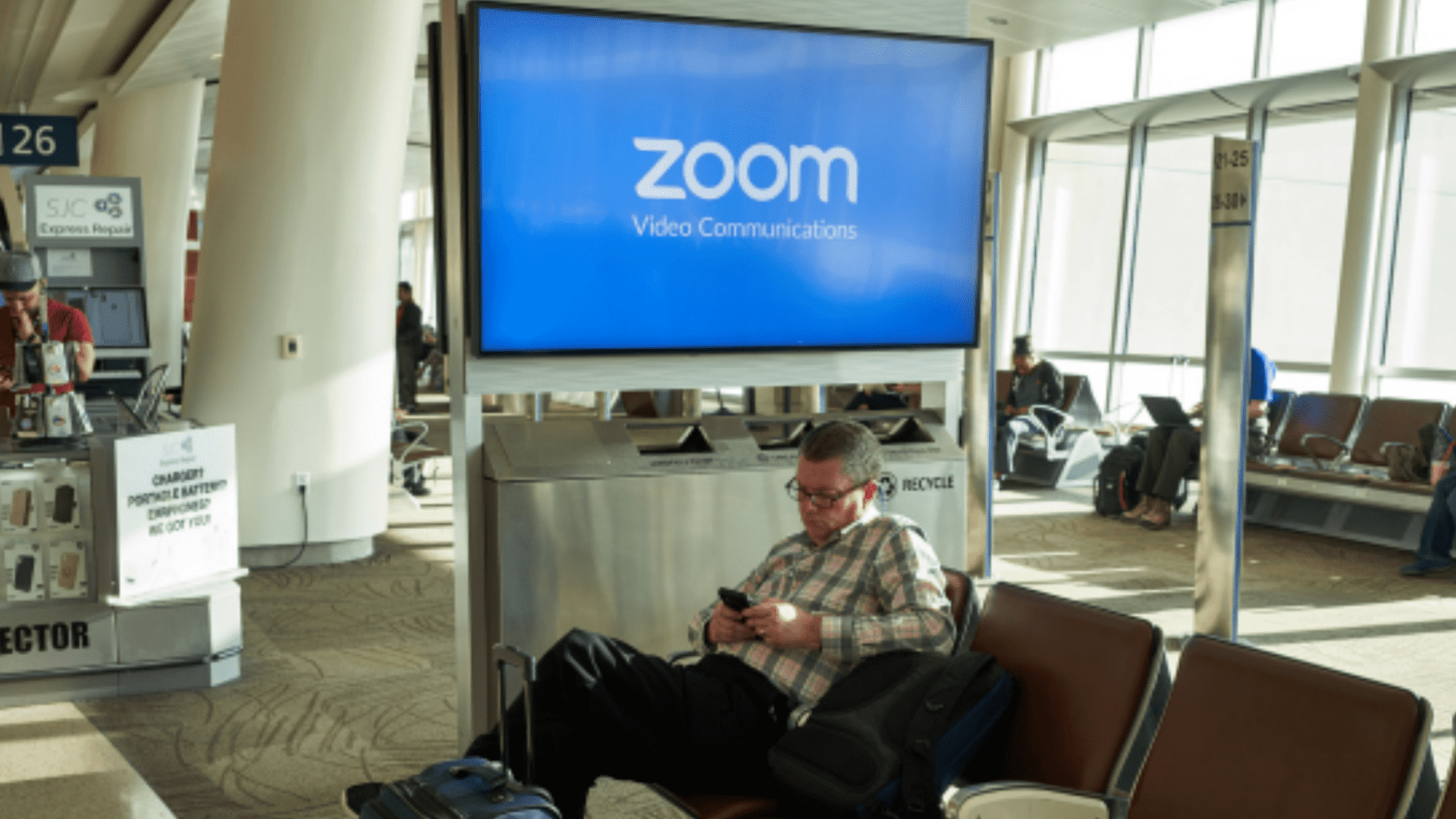 Zoom تستحوذ على شركة Five9 مقابل 14.7 مليار دولار