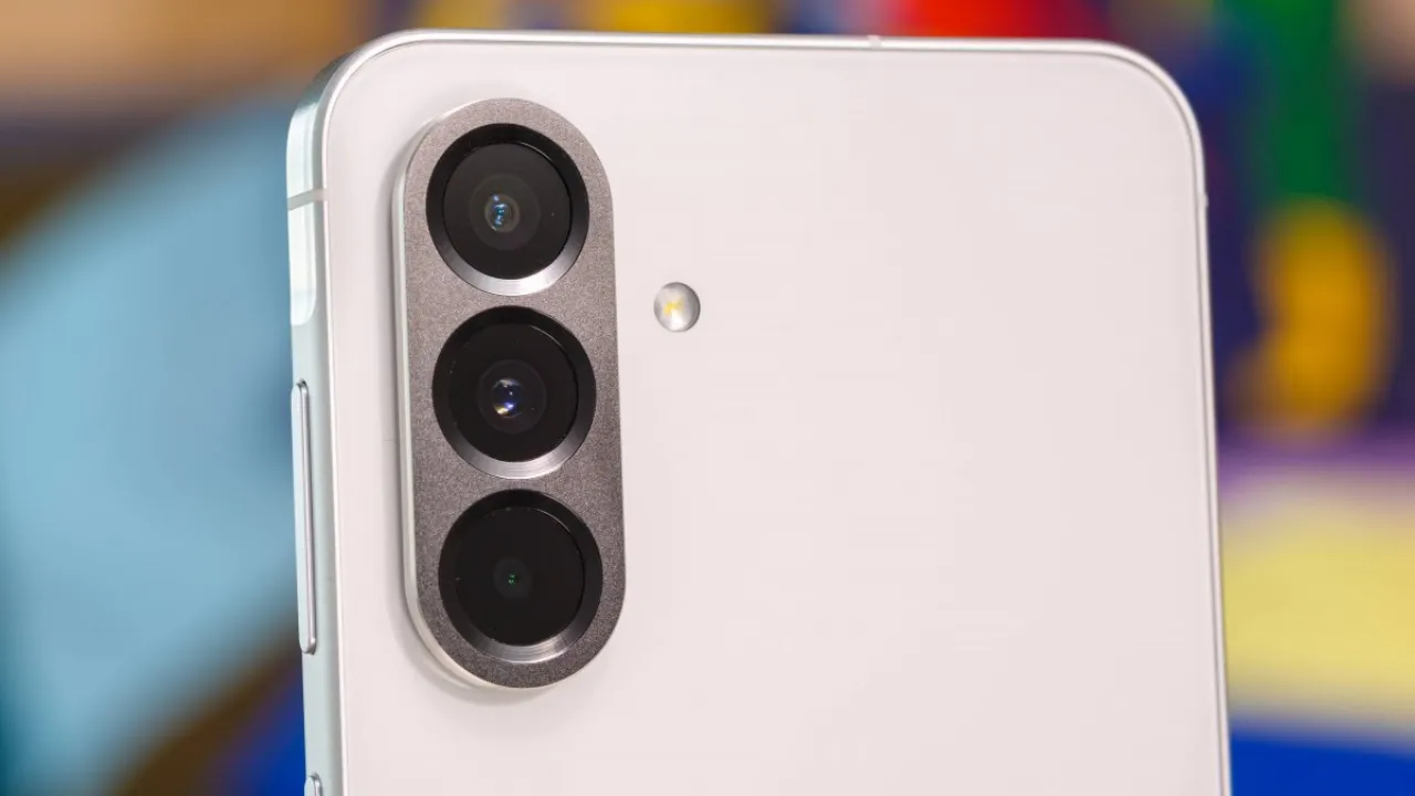 تسريبات مواصفات كاميرا هواتف A37 و A57 من سامسونج